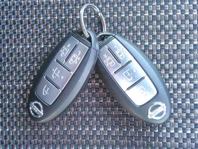 セレナ ２．０　ハイウェイスター　Ｖセレクション＋ＳａｆｅｔｙＩＩ　Ｓ－ＨＹＢＲＩＤ　メモリーナビ　全周囲モニター　ＥＴＣ（12枚目）