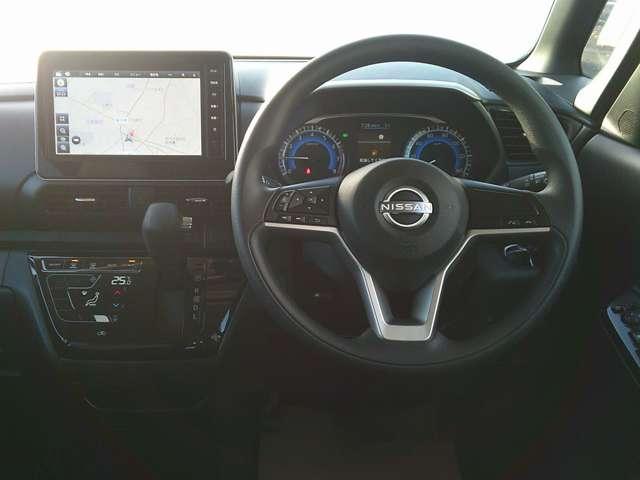 ルークス ６６０　ハイウェイスターＸ　社用車アップ　メモリーナビ　ＳＯＳコール（4枚目）