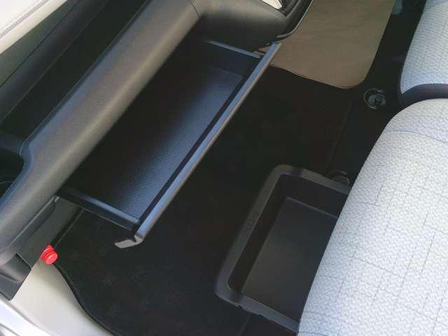 デイズ ６６０　Ｘ　社用車アップ　メモリーナビ　ＵＳＢソケット（19枚目）