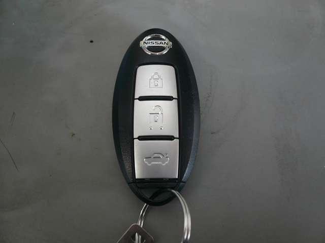 ティアナ 250XE 2.5 250XE ワンオーナー 禁煙車 メーカーナビ バックカメラ 横滑り防止装置 オートエアコン インテリジェントキー ETC 前後プラスチックバイザー プライバシーガラス ドアミラーウインカー(14枚目)