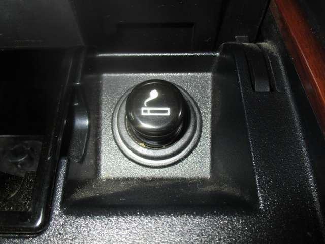 ティアナ 250XE 2.5 250XE ワンオーナー 禁煙車 メーカーナビ バックカメラ 横滑り防止装置 オートエアコン インテリジェントキー ETC 前後プラスチックバイザー プライバシーガラス ドアミラーウインカー(18枚目)