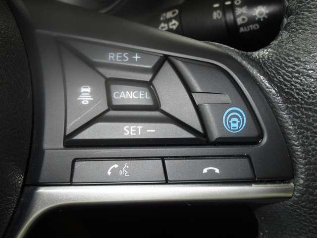 キックス 1.2 X (e-POWER) 禁煙車 プロパイロット SOSコール AVM(4枚目)