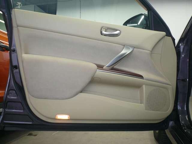 ティアナ 250XL 2.5 250XL メーカーナビ バックカメラ 前後ドライブレコーダー ETC オートエアコン インテリキー オートライト 電動格納ドアミラー キセノンライト プライバシーガラス プラスチックバイザー(28枚目)