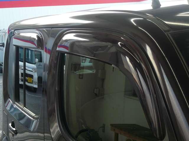 キューブ １５Ｘ　Ｍセレクション　１．５　１５Ｘ　Ｍセレクション　ワンオーナー　禁煙車　メモリーナビ　インテリジェントキー　キセノンライト　マニュアルエアコン　電動格納ドアミラー　ＥＴＣ　前後プラスチックバイザー　プライバシーガラス（28枚目）