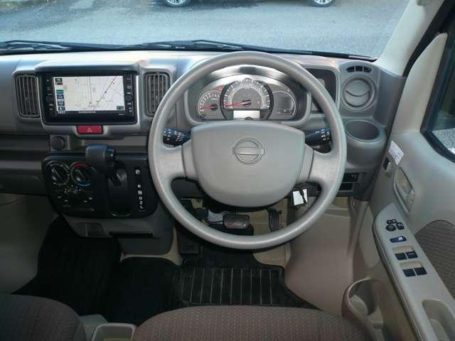 運転席廻りです。