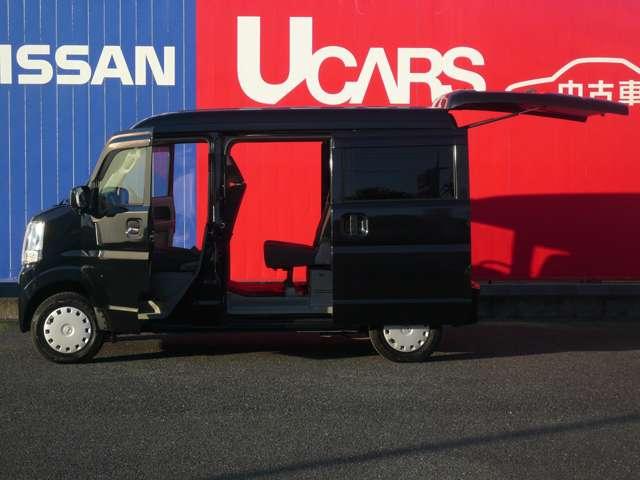 出入り口は広いので、乗り降りや荷物の積み下ろしが楽々です♪