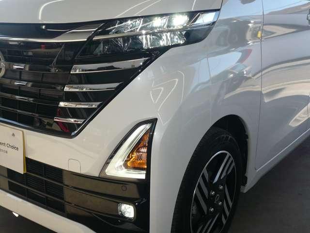 ルークス ハイウェイスター　Ｘ　６６０　ハイウェイスターＸ　当社社用車ＵＰ　９インチモニターナビ　全周囲カメラ　ＳＯＳコール　左側オートスライドドア　前後ドライブレコーダー　ＥＴＣ２．０　踏み間違い防止アシスト　アイドリングストップ（41枚目）