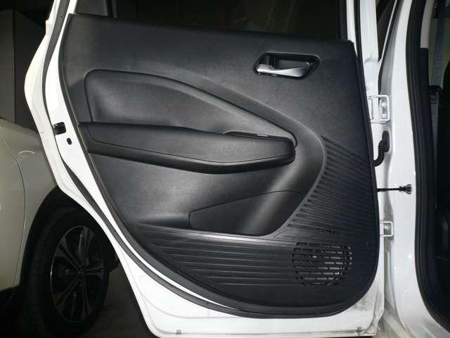 ノート Ｘ　１．２　Ｘ　ワンオーナー　禁煙車　プロパイロット　ＳＯＳコール　ＮＩＳＳＡＮコネクトナビ　全周囲カメラ　インテリジェントルームミラー　踏み間違い防止アシスト　エマージェンシーブレーキ　オートエアコン（36枚目）