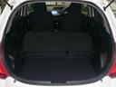 リアシートを全て倒せば、広い荷室になるので、荷物をたくさん積めます♪