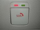 ＳＯＳコールは急病時やあおり運転被害などの危険を感じた時スイッチを押すと専門のオペレータに繋がって警察や消防への連携をサポートしてくれます。万が一の事故発生時にはエアバッグ展開と連動して自動通報します
