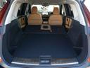 リアシートが全て倒れて広いラゲッジスペースになります♪ゴルフバックやキャンプ用品など、大きな荷物をたくさん積めますね♪