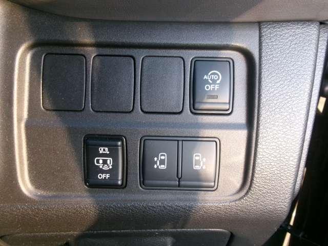 セレナ ２．０　ハイウェイスター　Ｖ　ナビ　ＡＶＭ　ドラレコ　両側オートスライド（16枚目）