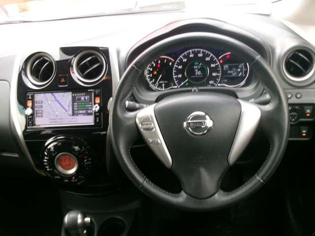 ノート １．２　メダリスト　エマージェンシーブレーキ　パッケージ　ナビ　ＡＶＭ　ＥＴＣ　ＬＥＤ　ドラレコ（3枚目）