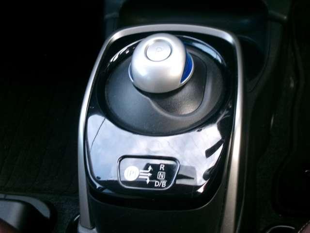 ノート 1.2 e-POWER X モードプレミア ナビ AVM エマブレ ETC(9枚目)