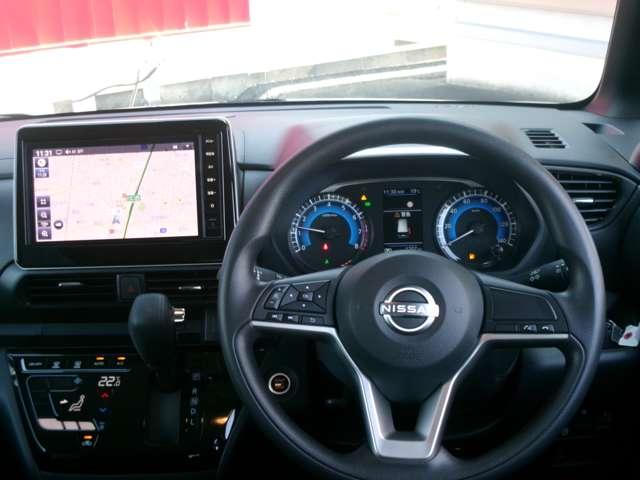 専門業者で内装外装とクリーニングを施工いたします。また別途費用が掛かりますがＣＰＣボディーコーティングの施工もできますので併せてご検討ください。