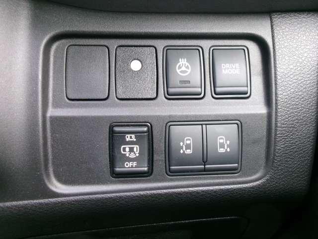 セレナ １．２　ｅ－ＰＯＷＥＲ　ハイウェイスター　Ｖ　アルパインナビ　後席モニター（14枚目）