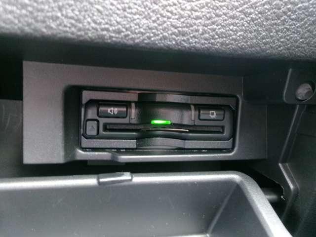 セレナ １．２　ｅ－ＰＯＷＥＲ　ハイウェイスター　Ｖ　アルパインナビ　後席モニター（15枚目）