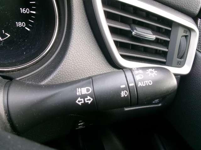 エクストレイル ２．０　２０Ｘｔ　エマージェンシーブレーキパッケージ　２列車　ナビ　ＡＶＭ　ＥＴＣ　ＬＥＤ　クルコン（14枚目）