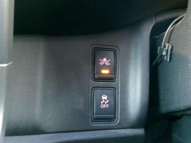 セレナ 2.0 ハイウェイスター Vセレクション 4WD ナビ AVM ドラレコ 両側オートスライド(17枚目)