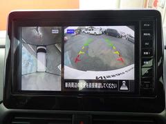 駐車の際に周囲の安全を確認することができるアラウンドビューモニターも装備してます。 5