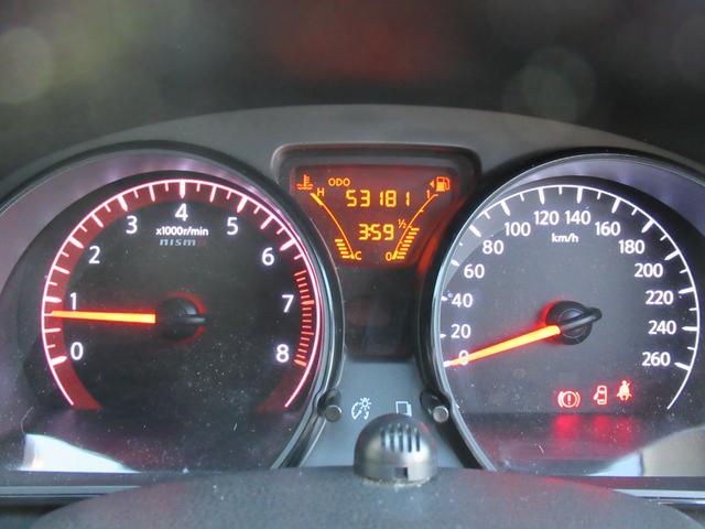 ノート ニスモ　Ｓ　純正ナビ　ＴＶ　ニスモ専用レカロシート　ニスモマフラー　ＢＢＳ１７インチＡＷ　ニスモ専用エアロ　２６０ｋｍメーター　プッシュスタート　スマートキー　ＬＥＤヘッドライト　オートライト　バックフォグ（12枚目）