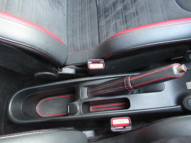 ノート ニスモ　Ｓ　純正ナビ　ＴＶ　ニスモ専用レカロシート　ニスモマフラー　ＢＢＳ１７インチＡＷ　ニスモ専用エアロ　２６０ｋｍメーター　プッシュスタート　スマートキー　ＬＥＤヘッドライト　オートライト　バックフォグ（19枚目）