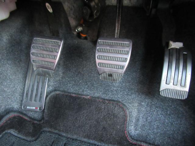 ノート ニスモ　Ｓ　純正ナビ　ＴＶ　ニスモ専用レカロシート　ニスモマフラー　ＢＢＳ１７インチＡＷ　ニスモ専用エアロ　２６０ｋｍメーター　プッシュスタート　スマートキー　ＬＥＤヘッドライト　オートライト　バックフォグ（31枚目）