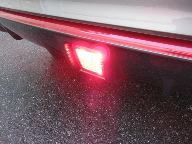 ノート ニスモ　Ｓ　純正ナビ　ＴＶ　ニスモ専用レカロシート　ニスモマフラー　ＢＢＳ１７インチＡＷ　ニスモ専用エアロ　２６０ｋｍメーター　プッシュスタート　スマートキー　ＬＥＤヘッドライト　オートライト　バックフォグ（51枚目）