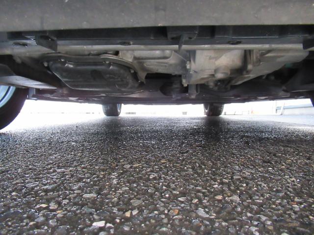 ノート ニスモ　Ｓ　純正ナビ　ＴＶ　ニスモ専用レカロシート　ニスモマフラー　ＢＢＳ１７インチＡＷ　ニスモ専用エアロ　２６０ｋｍメーター　プッシュスタート　スマートキー　ＬＥＤヘッドライト　オートライト　バックフォグ（69枚目）