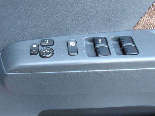 モコ Ｘ　社外ＳＤナビ　フルセグＴＶ　プッシュスタート　インテリキー　アイドリングストップ　純正１４インチＡＷ　サイドバイザー　プライバシーガラス　セキュリティアラーム（25枚目）