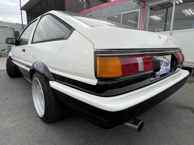 カローラレビン ＧＴ　ＡＰＥＸ　公認左ハンドル　３ドアハッチバック　エアコンパワステ付　２名乗車　エンジンフルオーバーホール済　ワイドフェンダー　ロールケージ　社外ハンドル　ワタナベ深リム１５インチ　ブリッドバケットシート　ＥＴＣ付（7枚目）