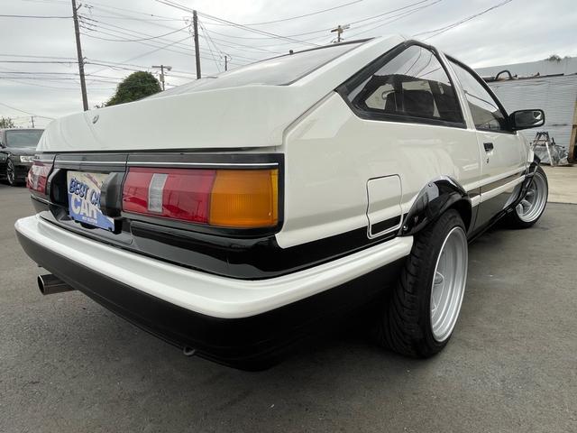 カローラレビン ＧＴ　ＡＰＥＸ　公認左ハンドル　３ドアハッチバック　エアコンパワステ付　２名乗車　エンジンフルオーバーホール済　ワイドフェンダー　ロールケージ　社外ハンドル　ワタナベ深リム１５インチ　ブリッドバケットシート　ＥＴＣ付（8枚目）