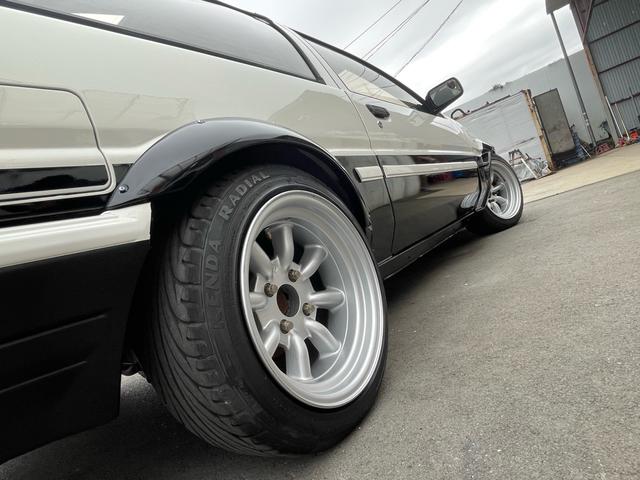 カローラレビン ＧＴ　ＡＰＥＸ　公認左ハンドル　３ドアハッチバック　エアコンパワステ付　２名乗車　エンジンフルオーバーホール済　ワイドフェンダー　ロールケージ　社外ハンドル　ワタナベ深リム１５インチ　ブリッドバケットシート　ＥＴＣ付（21枚目）