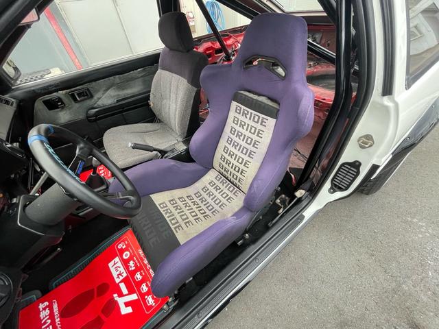 カローラレビン ＧＴ　ＡＰＥＸ　公認左ハンドル　３ドアハッチバック　エアコンパワステ付　２名乗車　エンジンフルオーバーホール済　ワイドフェンダー　ロールケージ　社外ハンドル　ワタナベ深リム１５インチ　ブリッドバケットシート　ＥＴＣ付（25枚目）