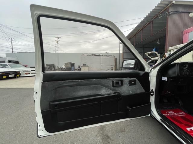 カローラレビン ＧＴ　ＡＰＥＸ　公認左ハンドル　３ドアハッチバック　エアコンパワステ付　２名乗車　エンジンフルオーバーホール済　ワイドフェンダー　ロールケージ　社外ハンドル　ワタナベ深リム１５インチ　ブリッドバケットシート　ＥＴＣ付（71枚目）