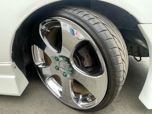 ローレル ２５メダリスト　公認５速　ＲＢ２５ＤＥＴ載せ替え　後期フェイス　社外フルエアロ　ステンマフラー　車高調　前置きインタークーラー　社外エアクリーナー　ワークＬＳ２０インチホイール（22枚目）