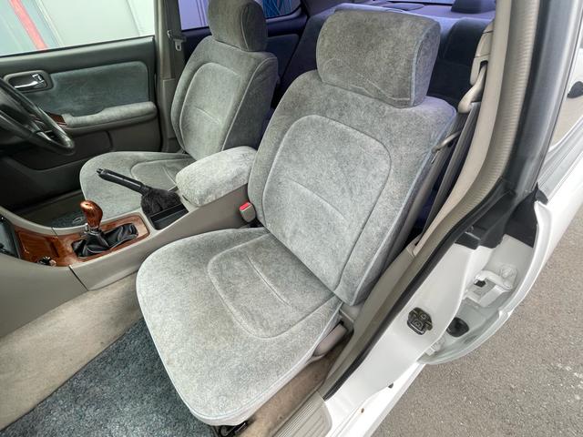 ローレル ２５メダリスト　公認５速　ＲＢ２５ＤＥＴ載せ替え　後期フェイス　社外フルエアロ　ステンマフラー　車高調　前置きインタークーラー　社外エアクリーナー　ワークＬＳ２０インチホイール（29枚目）