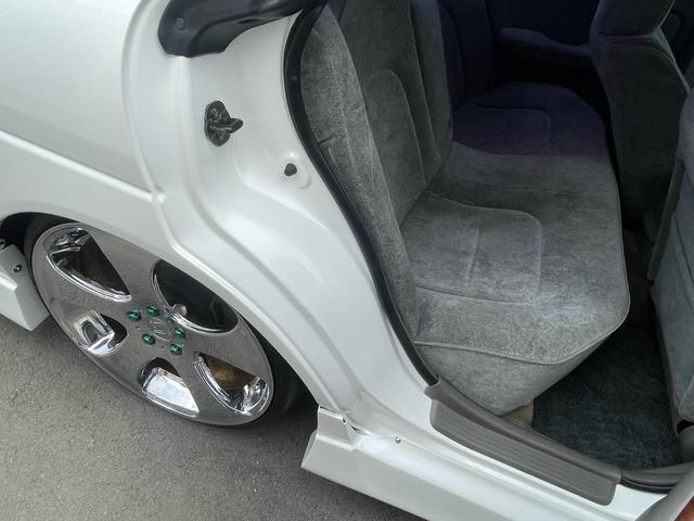 ローレル ２５メダリスト　公認５速　ＲＢ２５ＤＥＴ載せ替え　後期フェイス　社外フルエアロ　ステンマフラー　車高調　前置きインタークーラー　社外エアクリーナー　ワークＬＳ２０インチホイール（51枚目）