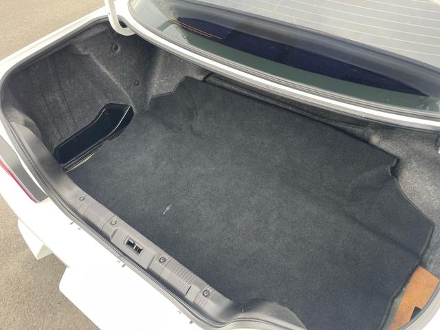 ローレル ２５メダリスト　公認５速　ＲＢ２５ＤＥＴ載せ替え　後期フェイス　社外フルエアロ　ステンマフラー　車高調　前置きインタークーラー　社外エアクリーナー　ワークＬＳ２０インチホイール（59枚目）