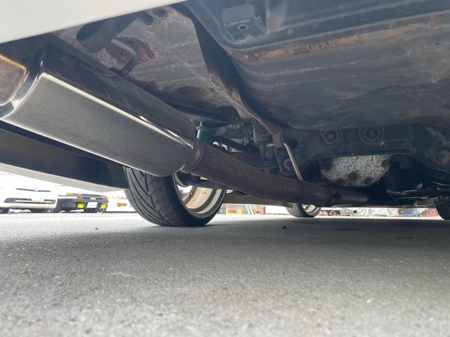 ローレル ２５メダリスト　公認５速　ＲＢ２５ＤＥＴ載せ替え　後期フェイス　社外フルエアロ　ステンマフラー　車高調　前置きインタークーラー　社外エアクリーナー　ワークＬＳ２０インチホイール（65枚目）