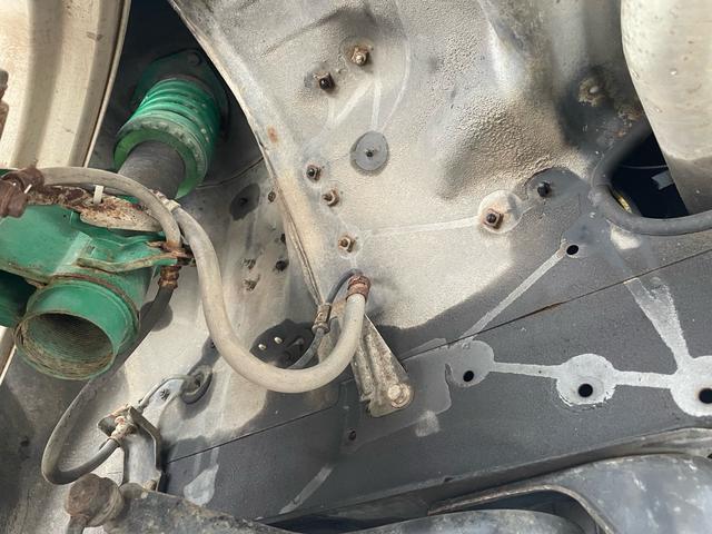 ローレル ２５メダリスト　公認５速　ＲＢ２５ＤＥＴ載せ替え　後期フェイス　社外フルエアロ　ステンマフラー　車高調　前置きインタークーラー　社外エアクリーナー　ワークＬＳ２０インチホイール（69枚目）