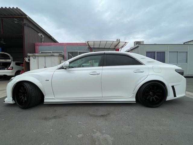 マークＸ ３５０Ｓ　公認６速　３５０Ｓ　Ｇ‘ｓ仕様ＳＡＲＤ６速キット　サンルーフ付　ＨＫＳ車高調　アルパイン８インチナビＴＶ　ステアリング連動　バックカメラ　１８インチアルミ　前後タワーバー　スマートキー×２（4枚目）