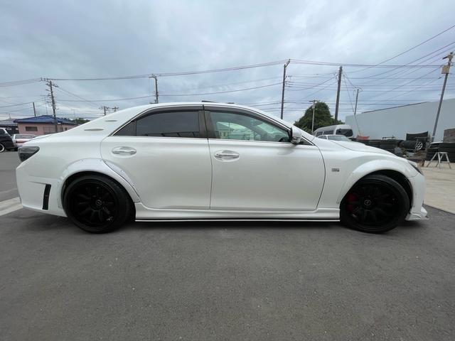 マークＸ ３５０Ｓ　公認６速　３５０Ｓ　Ｇ‘ｓ仕様ＳＡＲＤ６速キット　サンルーフ付　ＨＫＳ車高調　アルパイン８インチナビＴＶ　ステアリング連動　バックカメラ　１８インチアルミ　前後タワーバー　スマートキー×２（7枚目）