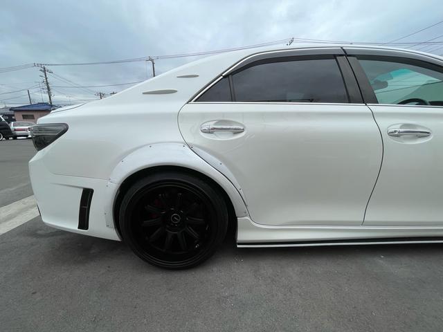 マークＸ ３５０Ｓ　公認６速　３５０Ｓ　Ｇ‘ｓ仕様ＳＡＲＤ６速キット　サンルーフ付　ＨＫＳ車高調　アルパイン８インチナビＴＶ　ステアリング連動　バックカメラ　１８インチアルミ　前後タワーバー　スマートキー×２（9枚目）