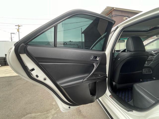 マークＸ ３５０Ｓ　公認６速　３５０Ｓ　Ｇ‘ｓ仕様ＳＡＲＤ６速キット　サンルーフ付　ＨＫＳ車高調　アルパイン８インチナビＴＶ　ステアリング連動　バックカメラ　１８インチアルミ　前後タワーバー　スマートキー×２（43枚目）