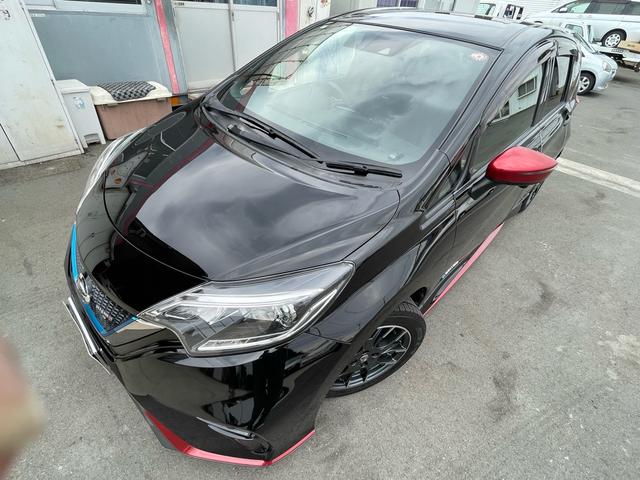 ノート ｅ－パワーニスモ　Ｓ　ワンオーナー　アルパイン９インチナビＴＶ　アラウンドビューモニター　ＥＴＣ２．０　インテリジェントルームミラー　ブリッツ車高調　盗難防止装置　前後ドラレコ　センターアームレスト　専用コンピューター（4枚目）