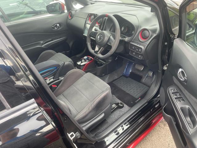 ノート ｅ－パワーニスモ　Ｓ　ワンオーナー　アルパイン９インチナビＴＶ　アラウンドビューモニター　ＥＴＣ２．０　インテリジェントルームミラー　ブリッツ車高調　盗難防止装置　前後ドラレコ　センターアームレスト　専用コンピューター（11枚目）