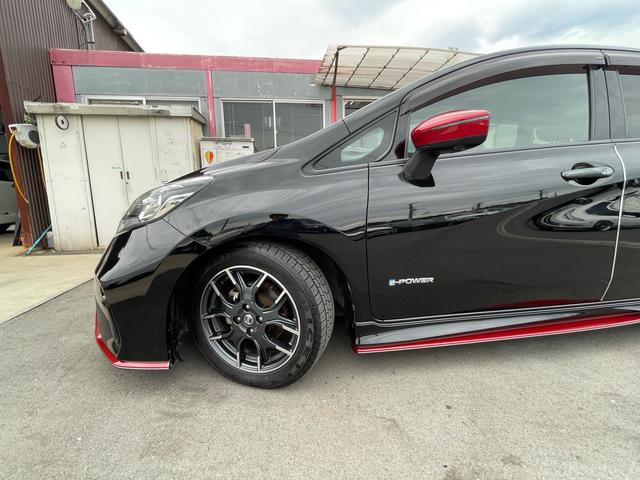 ノート ｅ－パワーニスモ　Ｓ　ワンオーナー　アルパイン９インチナビＴＶ　アラウンドビューモニター　ＥＴＣ２．０　インテリジェントルームミラー　ブリッツ車高調　盗難防止装置　前後ドラレコ　センターアームレスト　専用コンピューター（18枚目）