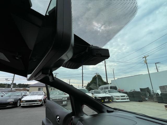 ノート ｅ－パワーニスモ　Ｓ　ワンオーナー　アルパイン９インチナビＴＶ　アラウンドビューモニター　ＥＴＣ２．０　インテリジェントルームミラー　ブリッツ車高調　盗難防止装置　前後ドラレコ　センターアームレスト　専用コンピューター（45枚目）