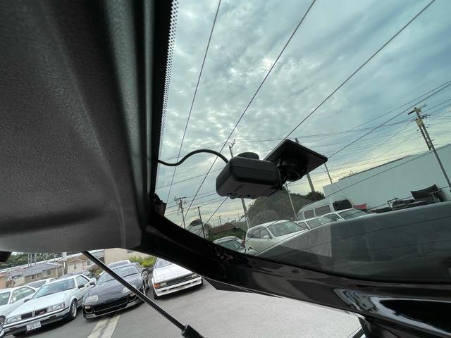 ノート ｅ－パワーニスモ　Ｓ　ワンオーナー　アルパイン９インチナビＴＶ　アラウンドビューモニター　ＥＴＣ２．０　インテリジェントルームミラー　ブリッツ車高調　盗難防止装置　前後ドラレコ　センターアームレスト　専用コンピューター（46枚目）